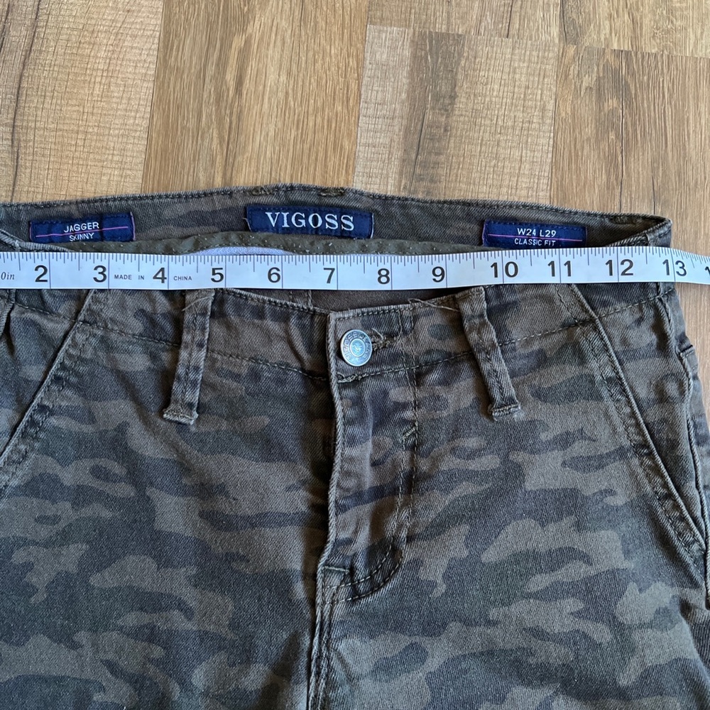 Vigoss Women's Skinny Camouflage Jeans - Picture 3 of 7